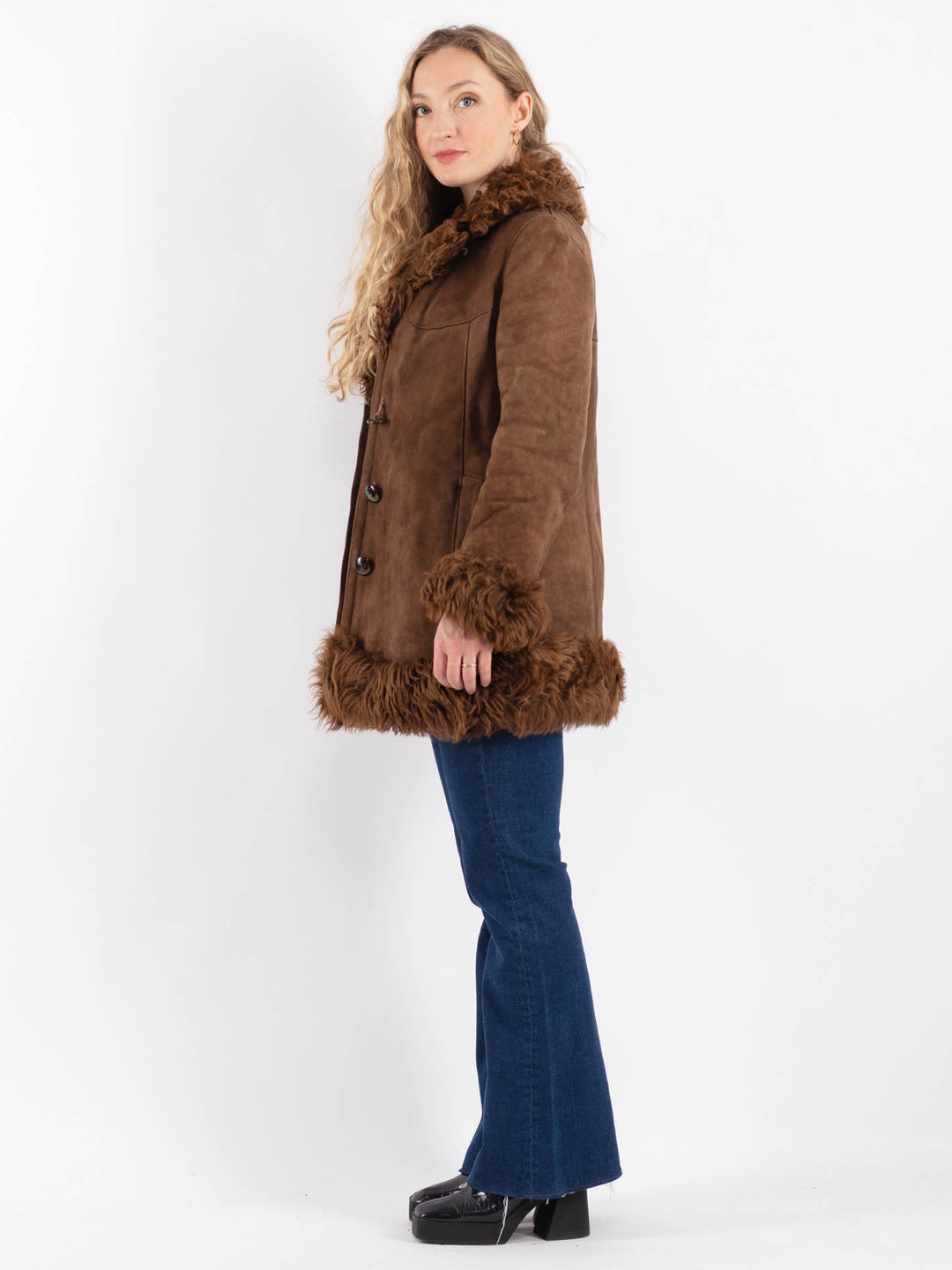 Vintage 70's Women Sheepskin Coat in BrownV9211