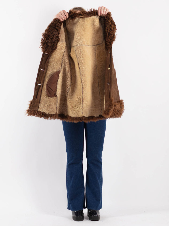 Vintage 70's Women Sheepskin Coat in BrownV9211