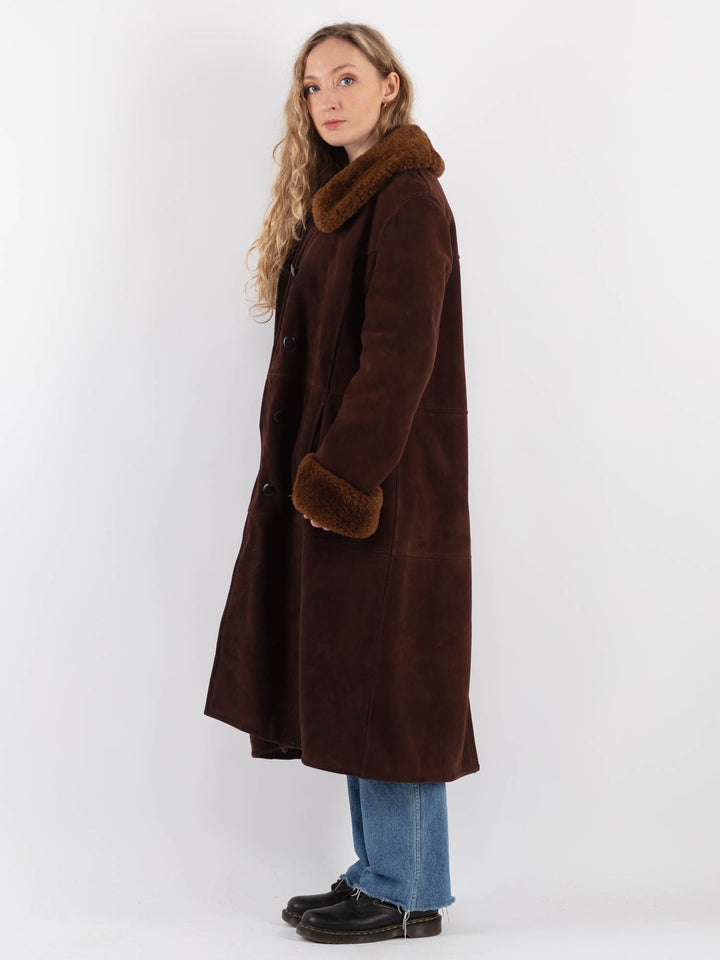 Vintage 70's Women Sheepskin Coat in Brown