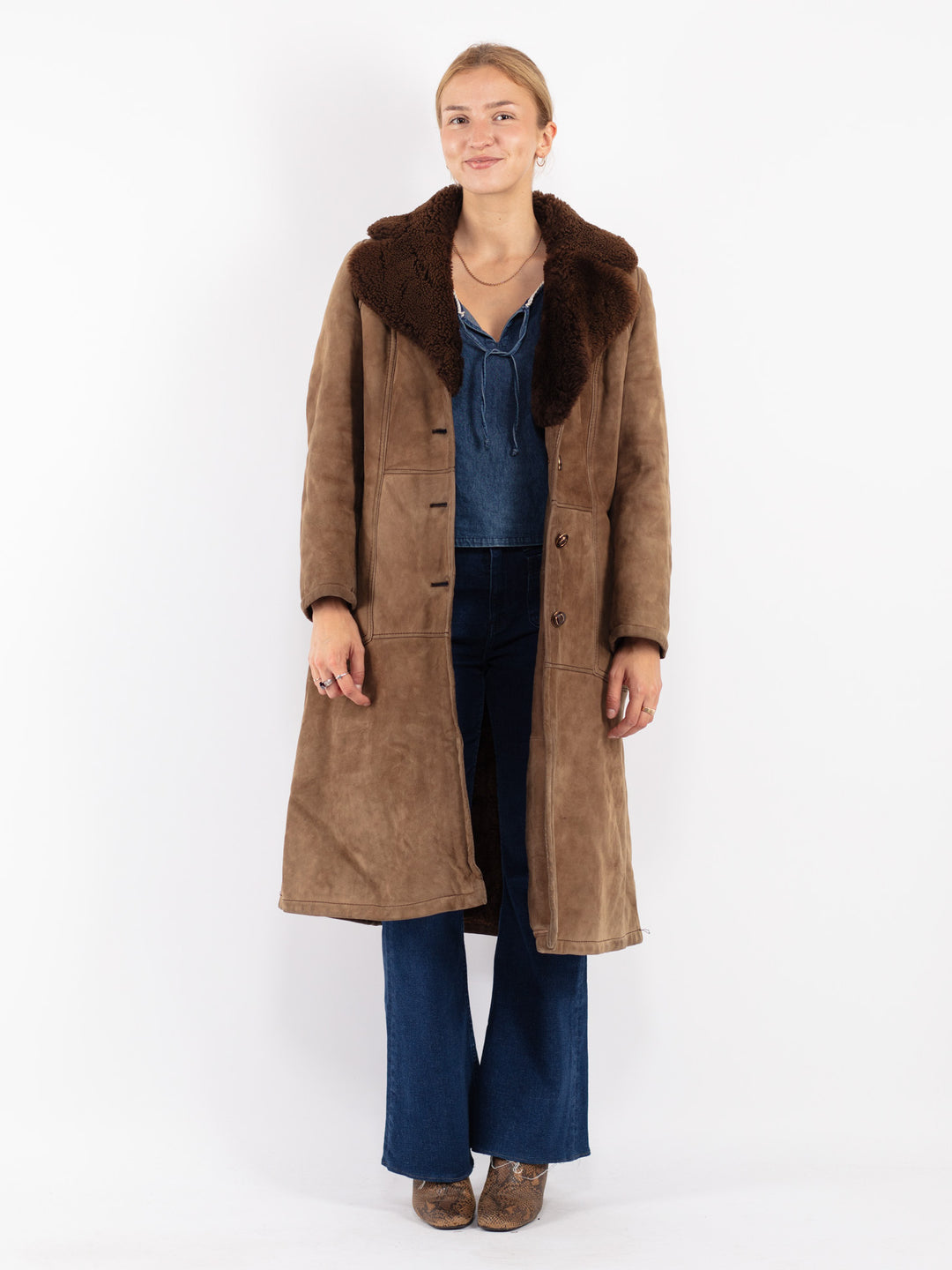 Vintage 70's Women Sheepskin Coat in Brown
