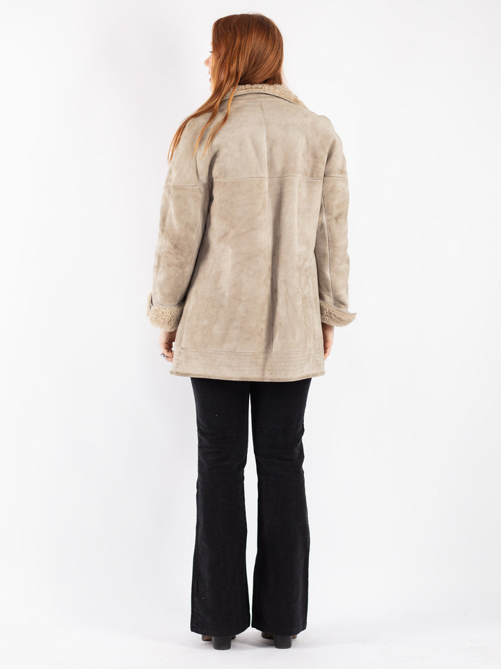 Vintage 70's Women Sheepskin Coat in Beige