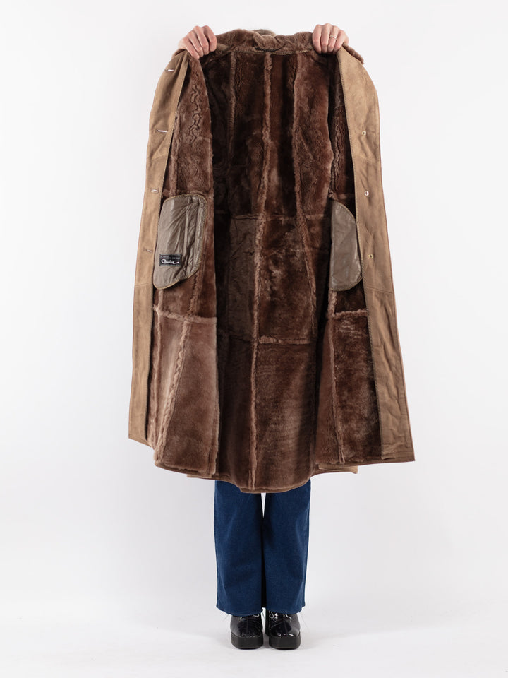 Vintage 70's Women Sheepskin Coat in Beige