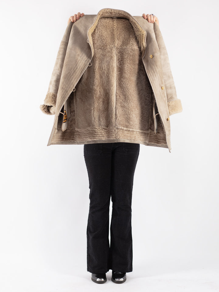 Vintage 70's Women Sheepskin Coat in Beige