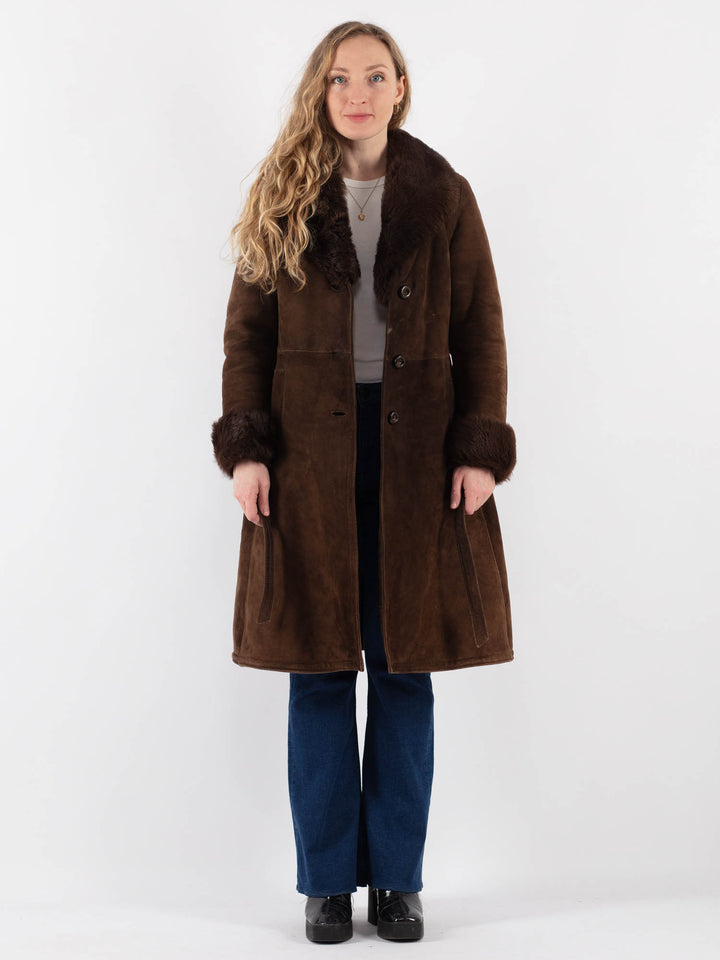 Vintage 70's Women Sheepskin Shearling Coat in BrownV9419