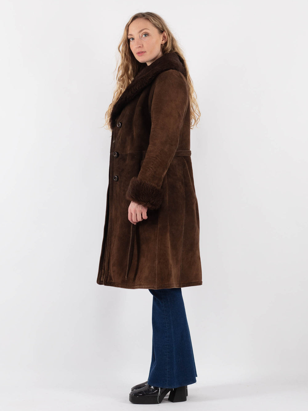 Vintage 70's Women Sheepskin Shearling Coat in BrownV9419