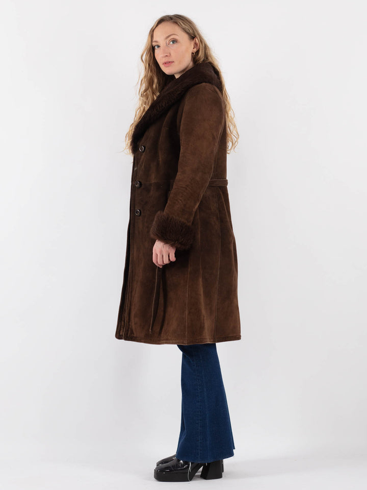 Vintage 70's Women Sheepskin Shearling Coat in BrownV9419