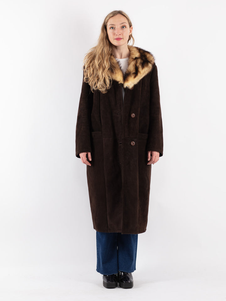 Vintage 70's Women Sheepskin Coat in Brown