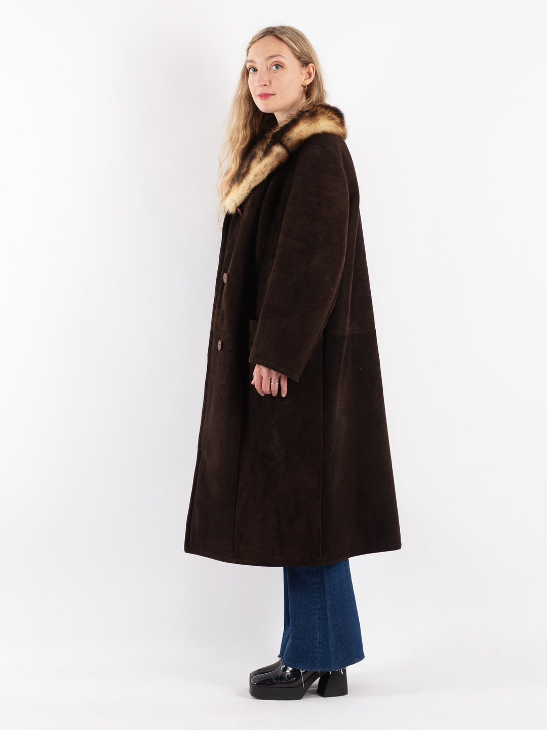Vintage 70's Women Sheepskin Coat in Brown