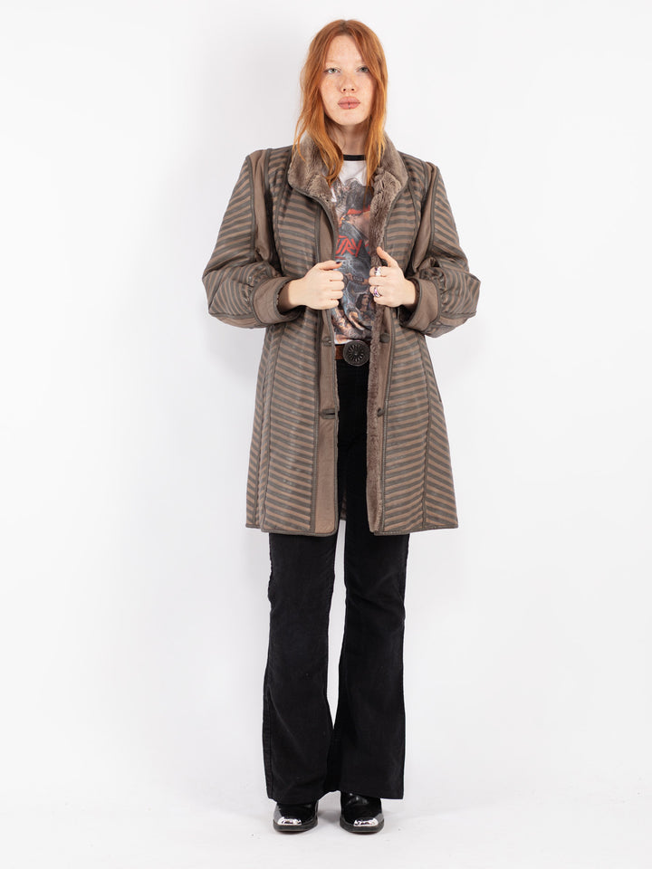Vintage 70's Women Sheepskin Coat in Beige