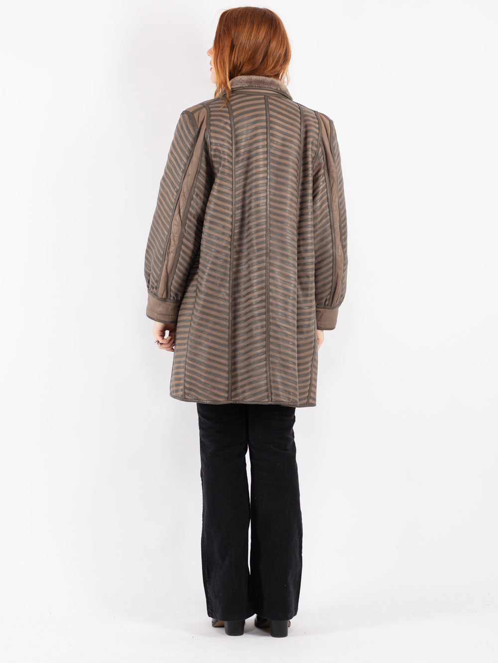 Vintage 70's Women Sheepskin Coat in Beige