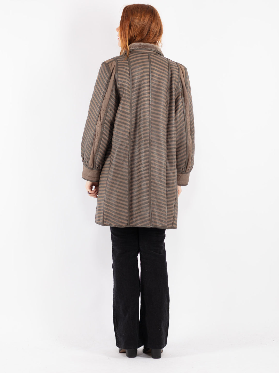 Vintage 70's Women Sheepskin Coat in Beige