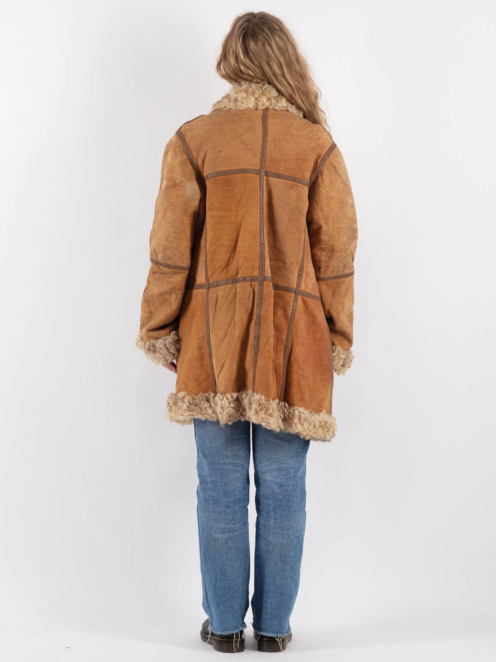 Vintage 70's Women Sheepskin Coat in BrownV9303