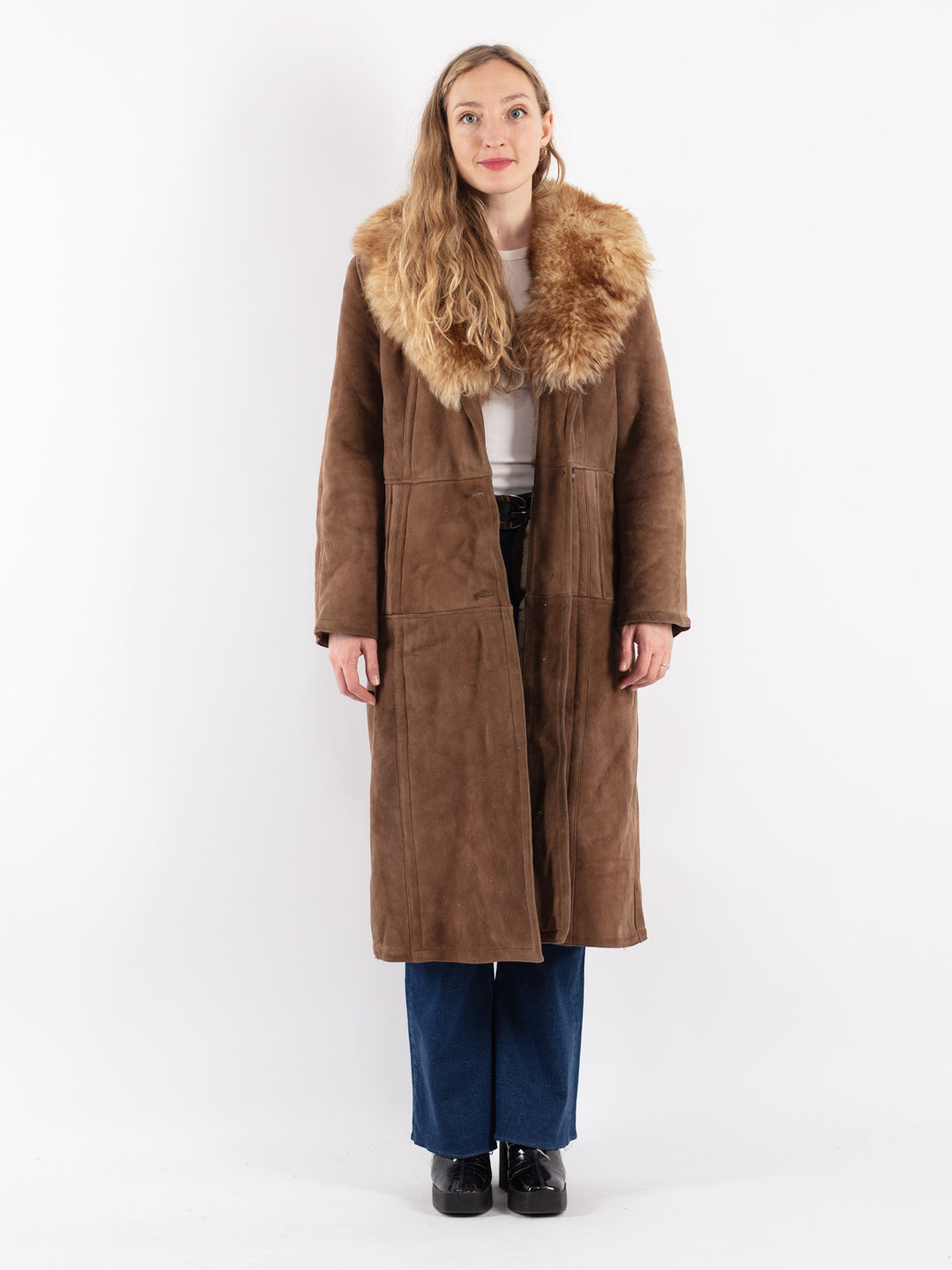 Vintage 70's Women Sheepskin Coat in Beige