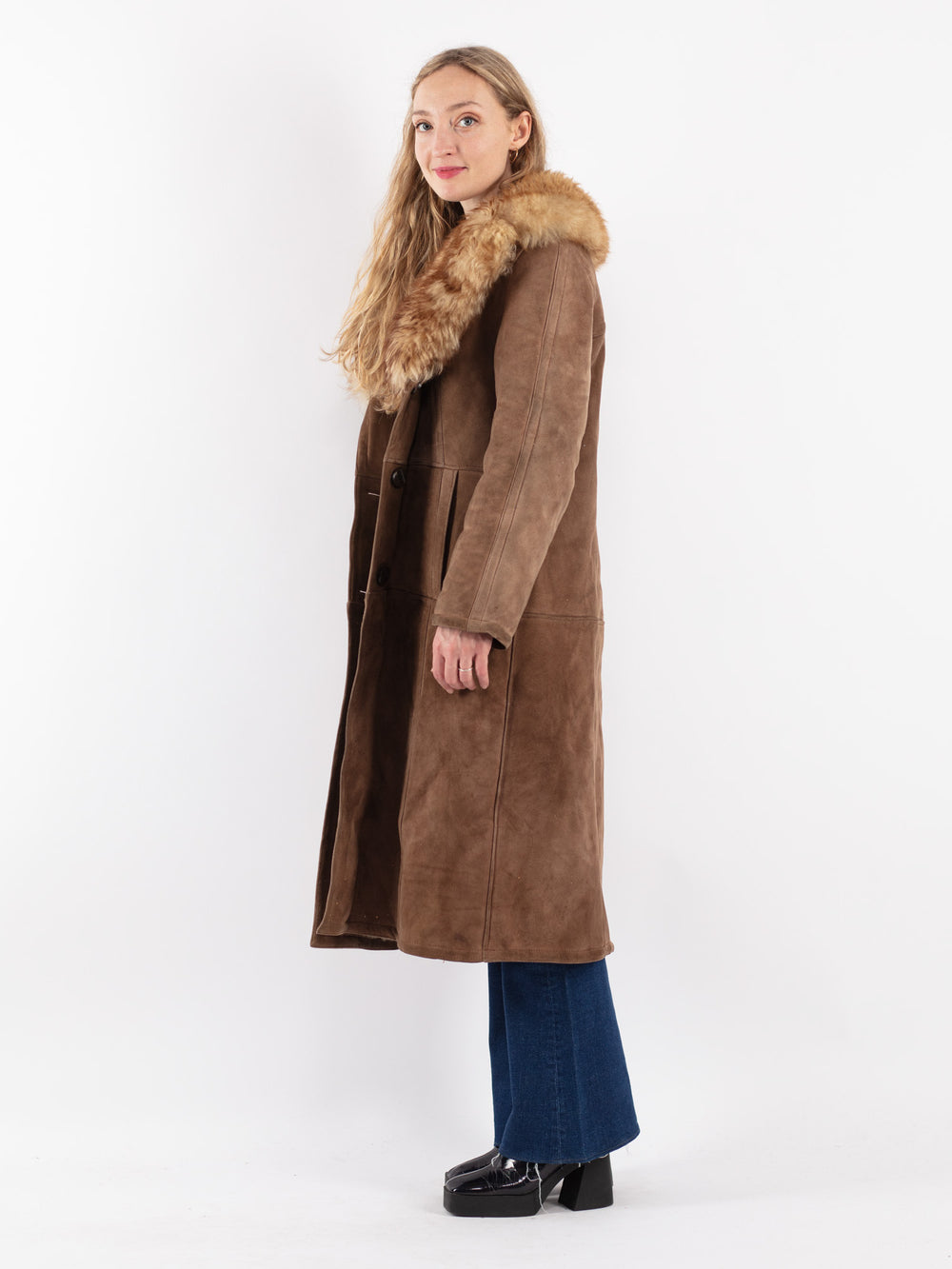 Vintage 70's Women Sheepskin Coat in Beige