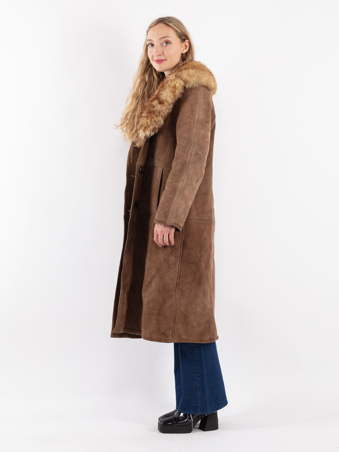 Vintage 70's Women Sheepskin Coat in Beige