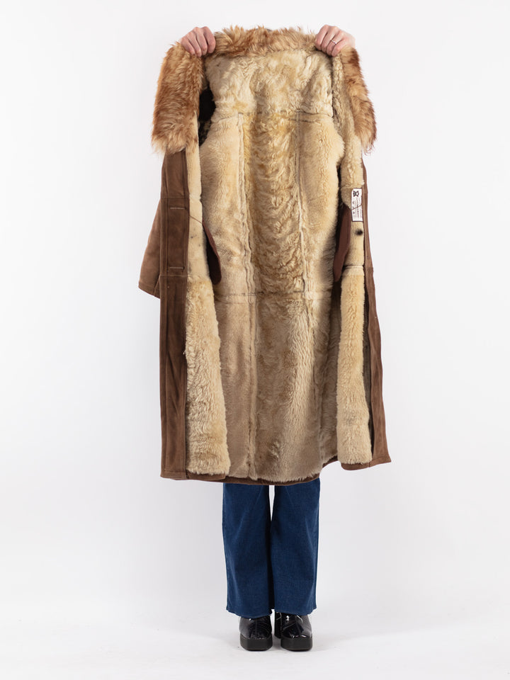 Vintage 70's Women Sheepskin Coat in Beige