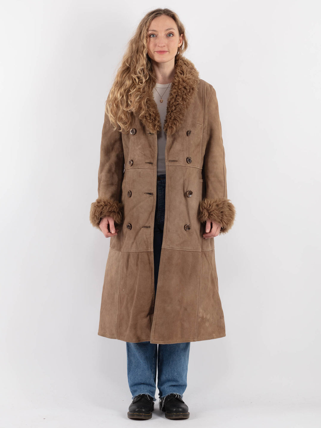 Vintage 70's Women Sheepskin Coat in BeigeV9304