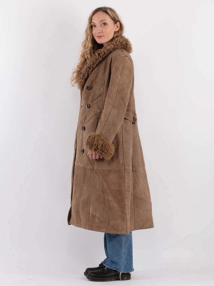 Vintage 70's Women Sheepskin Coat in BeigeV9304