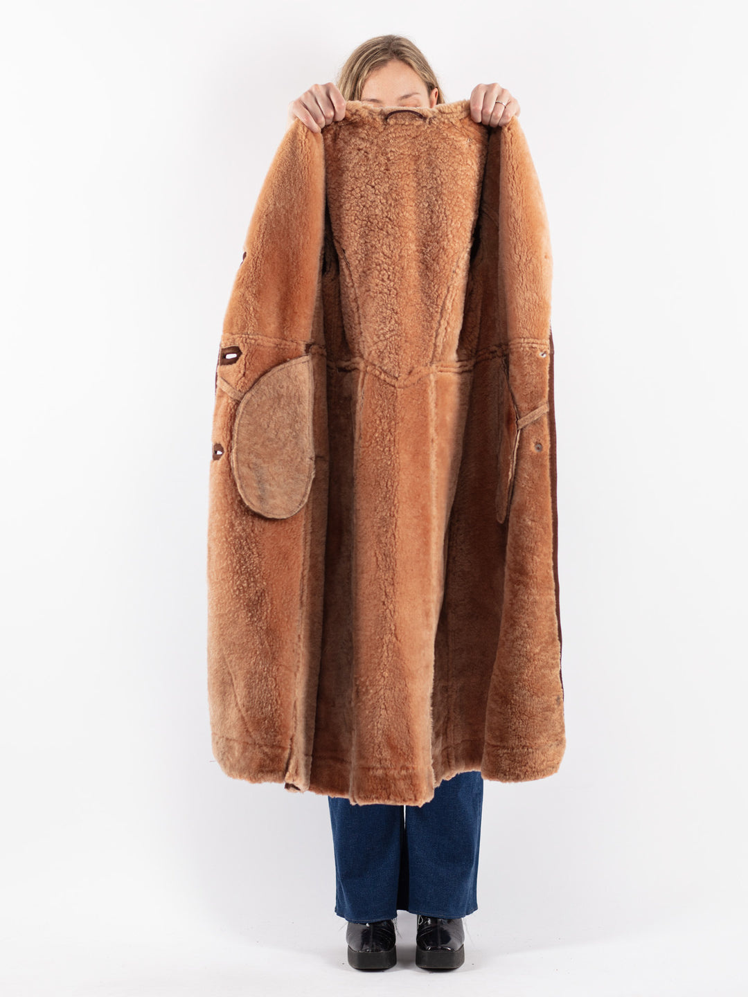 Vintage 70's Women Sheepskin Coat in Brown