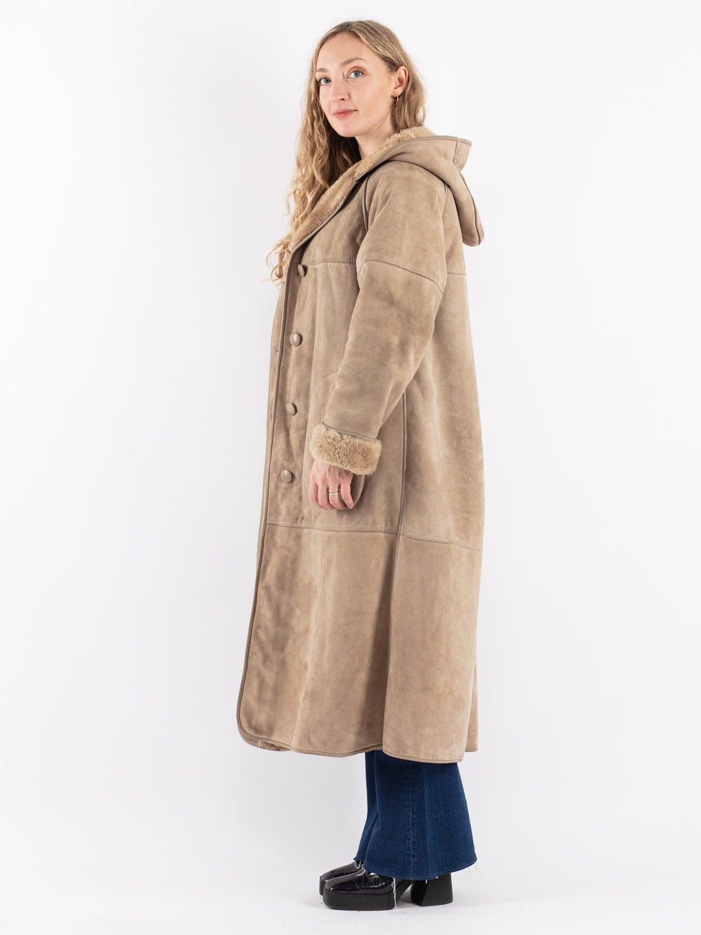 Vintage 70's Women Sheepskin Coat in Beige