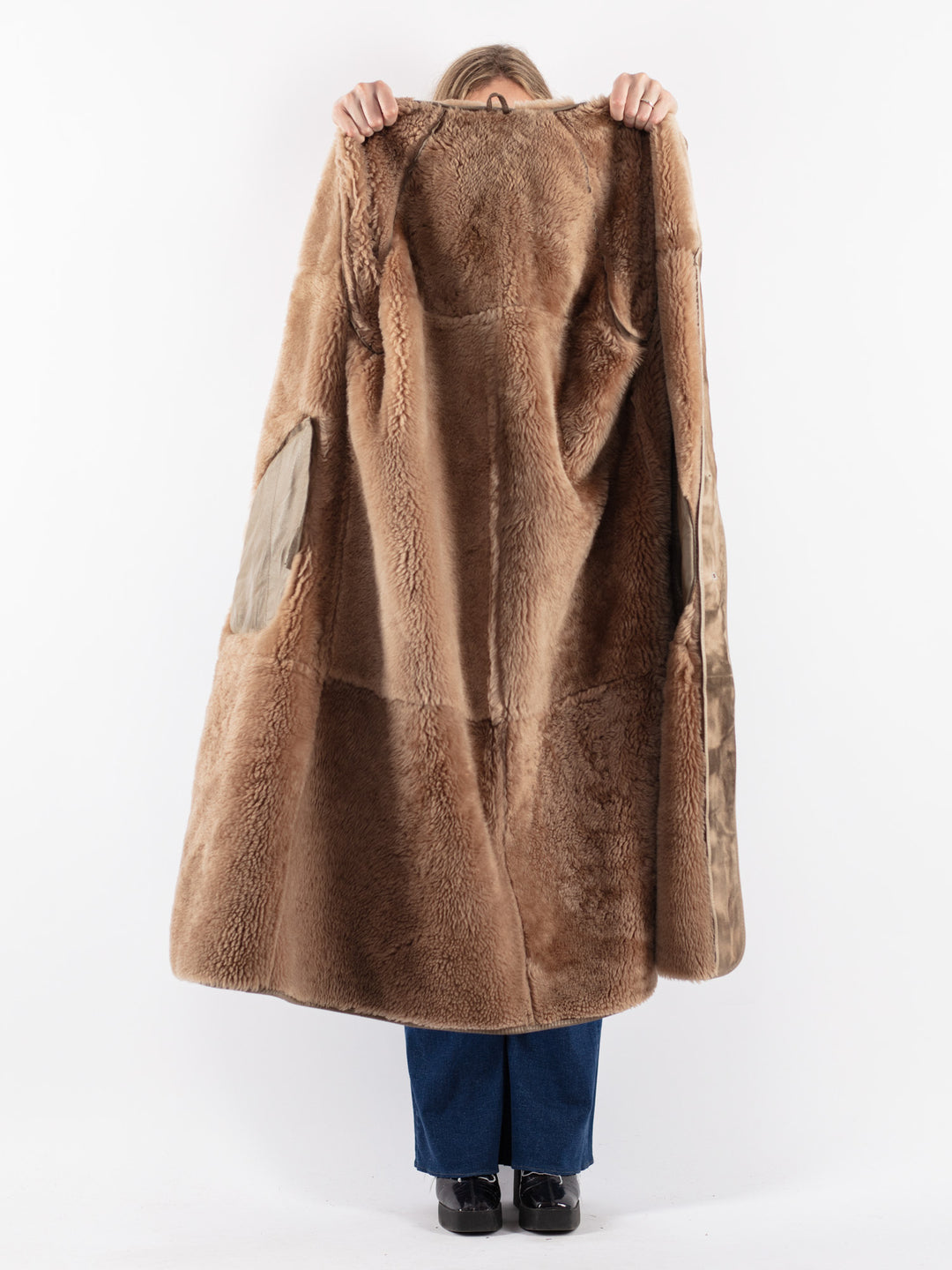 Vintage 70's Women Sheepskin Coat in Beige