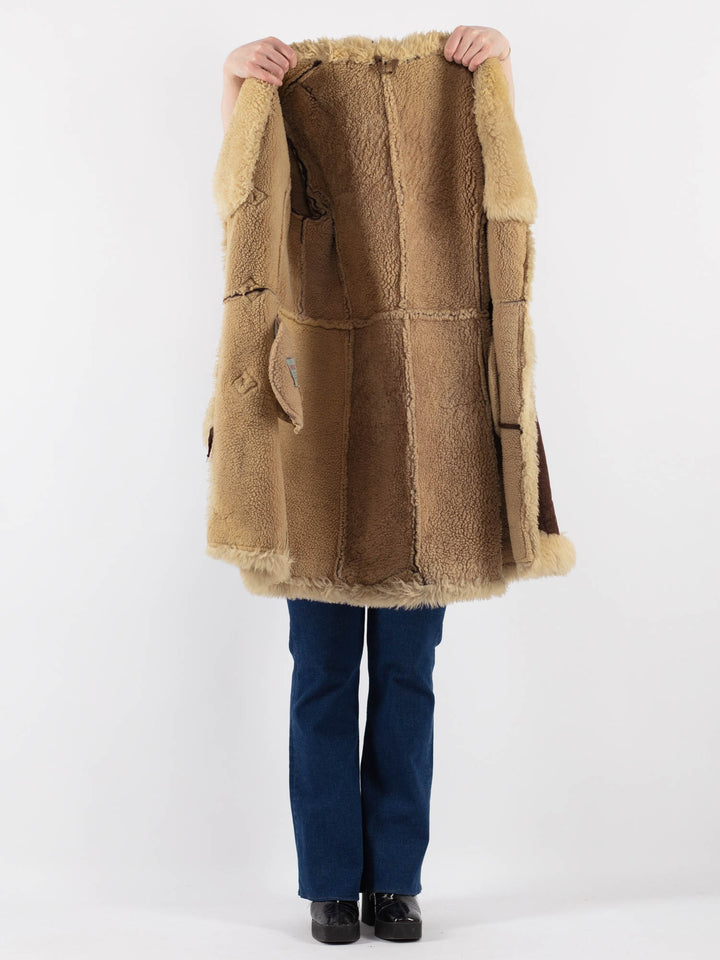 Vintage 70's Women Sheepskin Coat in BrownV9430