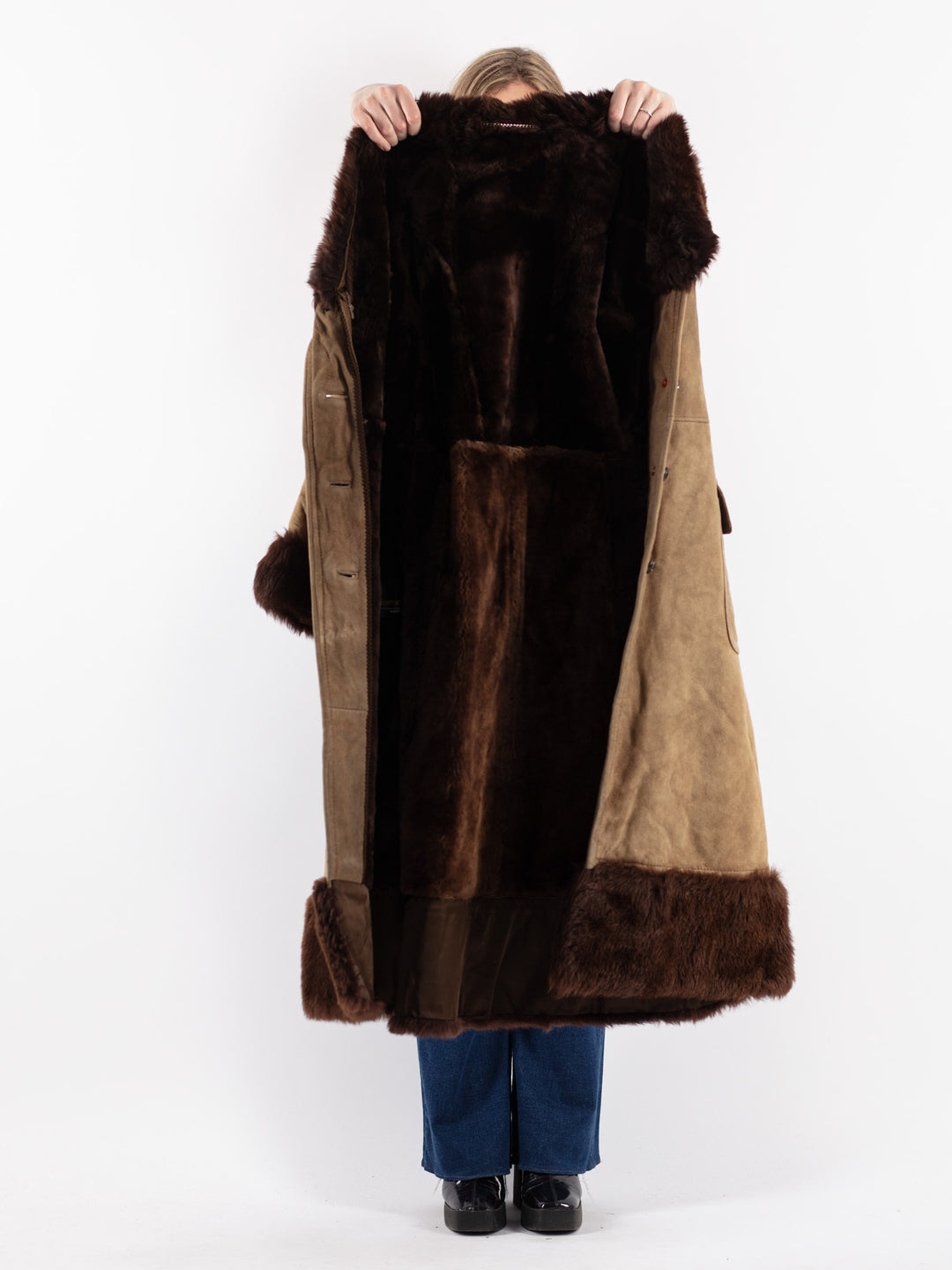 Vintage 70's Women Sheepskin Coat in Beige