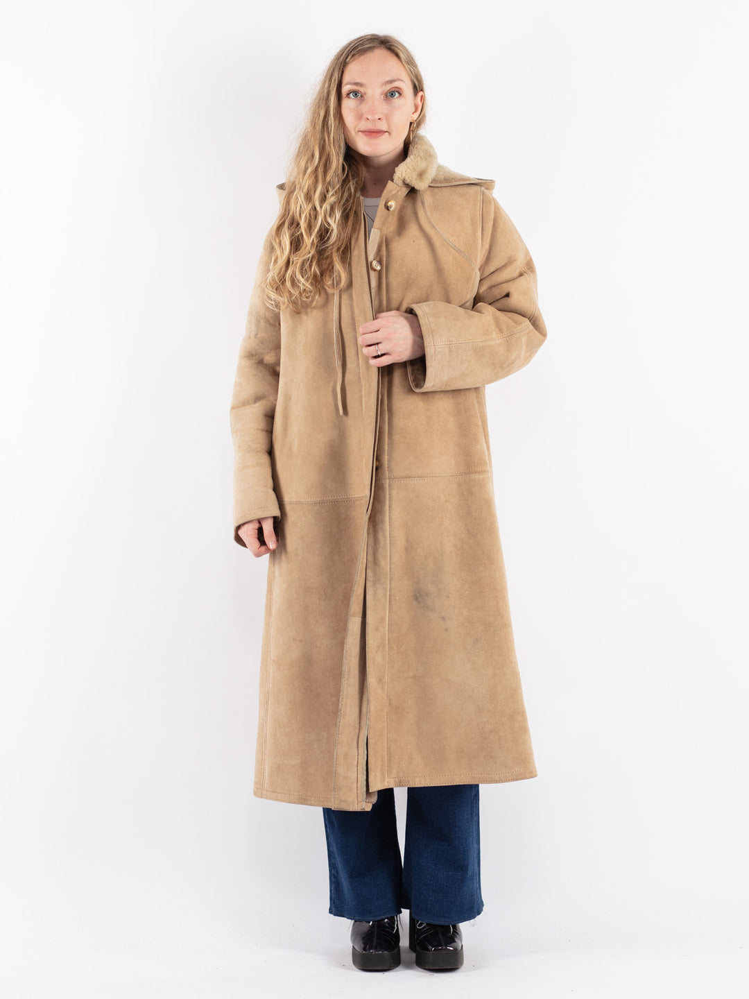 Vintage 70's Women Sheepskin Coat in Beige