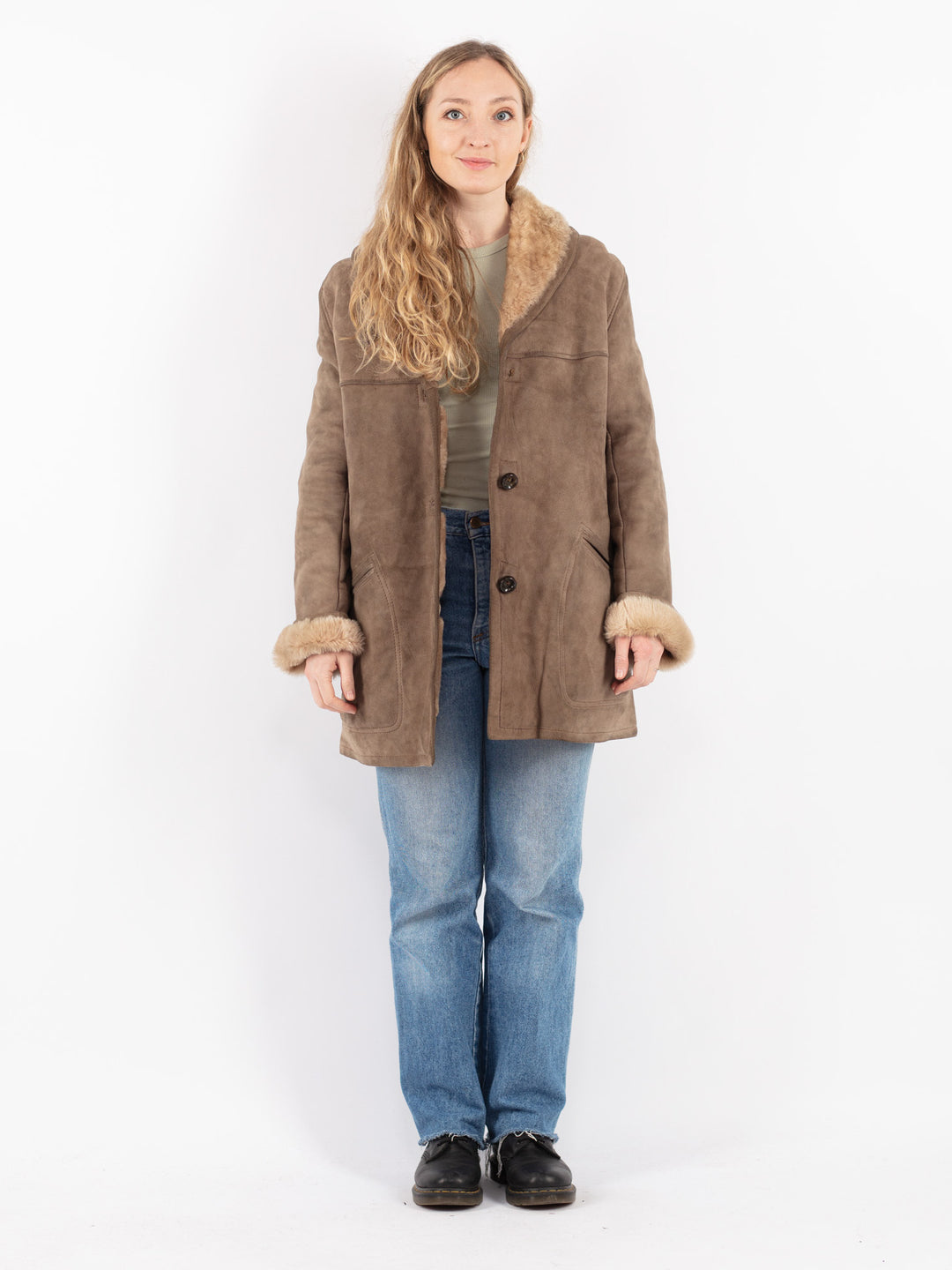 Vintage 70's Women Sheepskin Coat in Beige