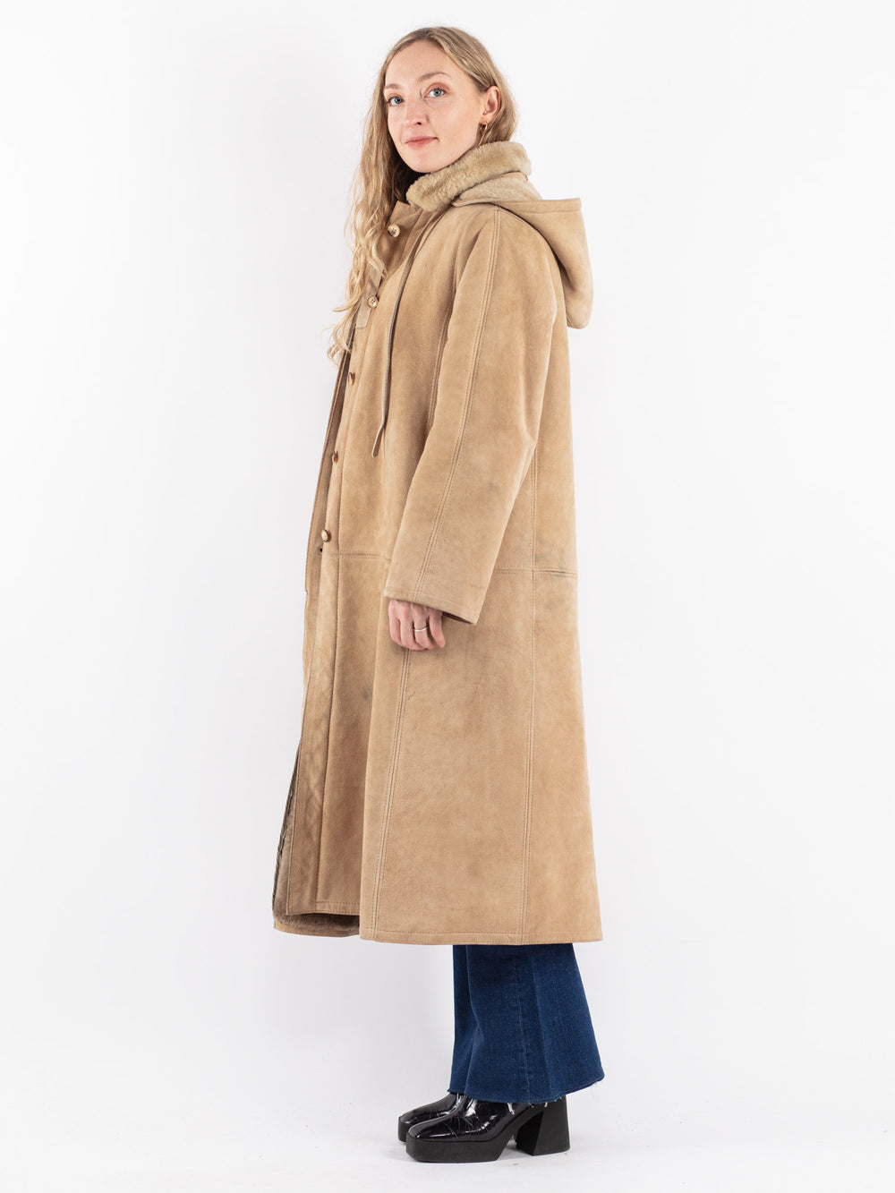 Vintage 70's Women Sheepskin Coat in Beige