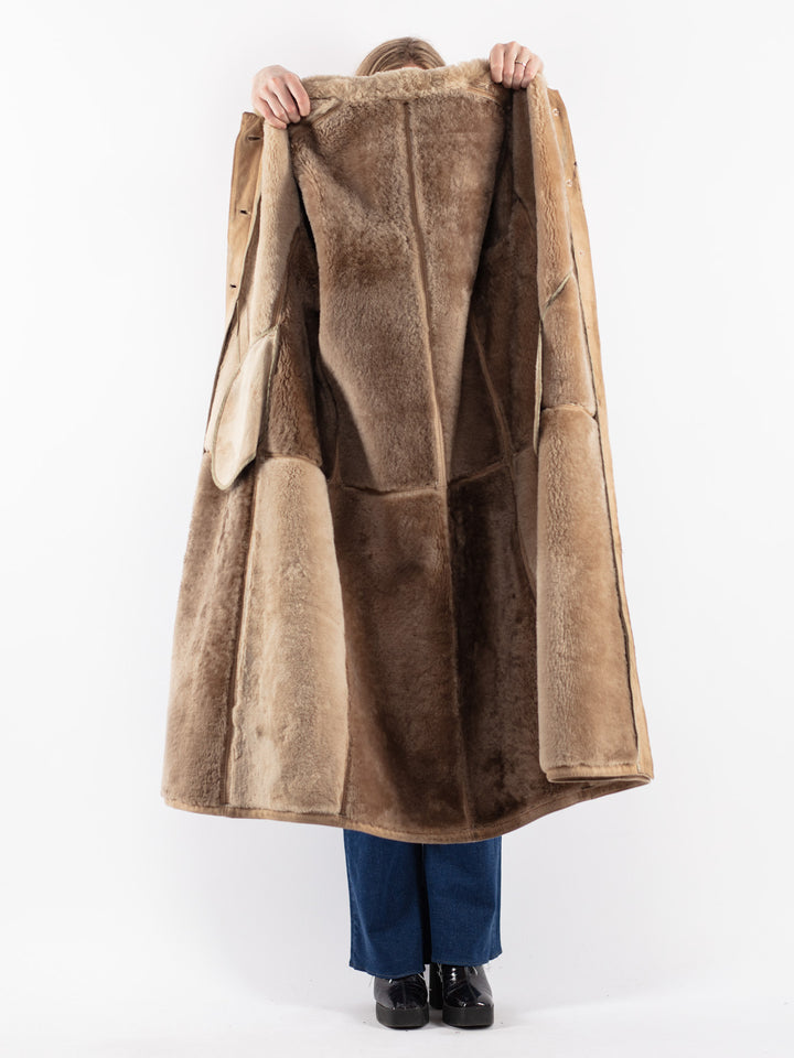 Vintage 70's Women Sheepskin Coat in Beige