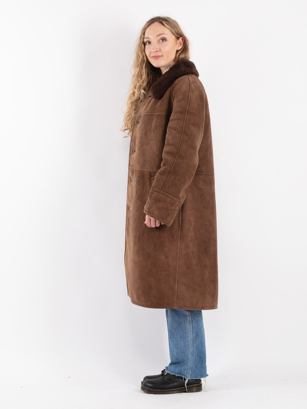 Vintage 70's Women Sheepskin Coat in Brown