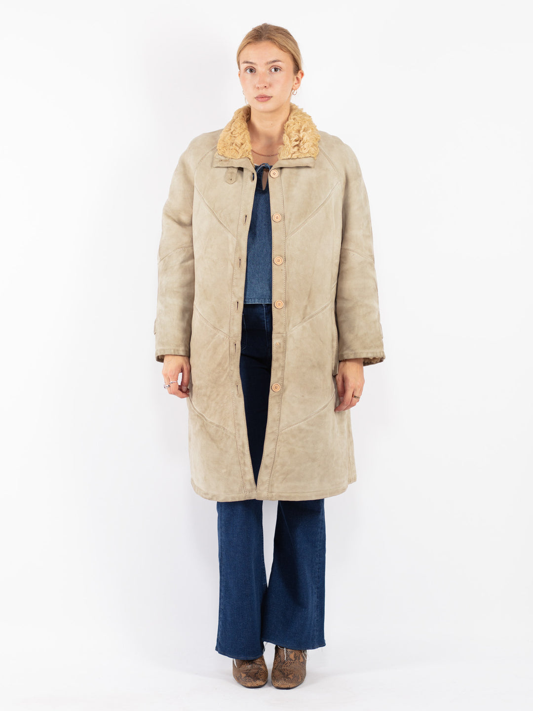 Vintage 70's Women Sheepskin Coat in Beige