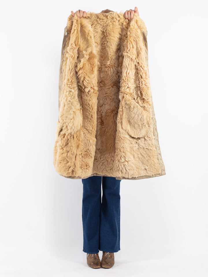 Vintage 70's Women Sheepskin Coat in Beige