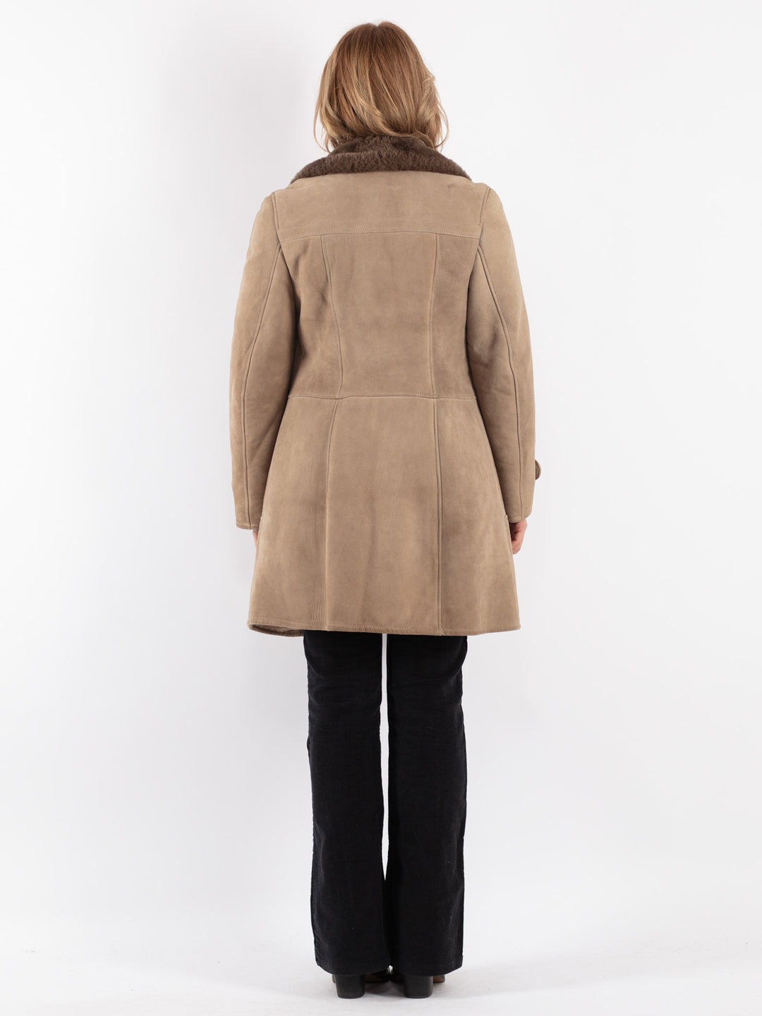 Vintage 70's Women Sheepskin Coat in Beige