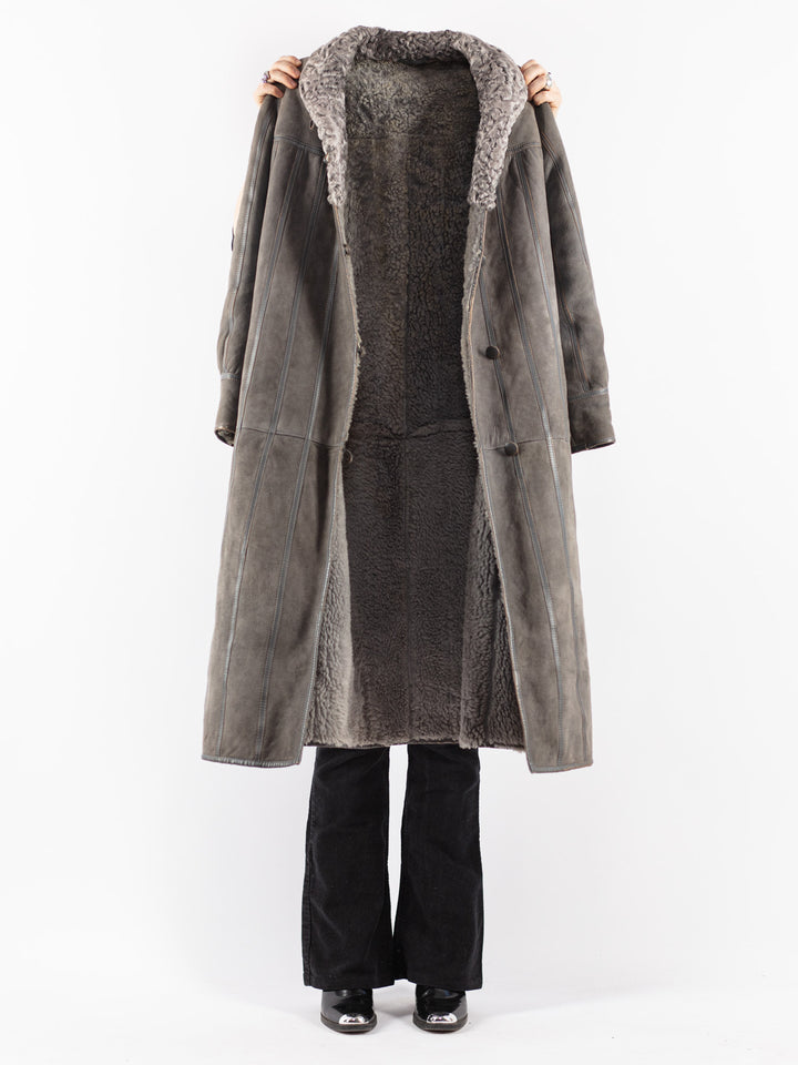 Vintage 70's Women Sheepskin Coat in Gray