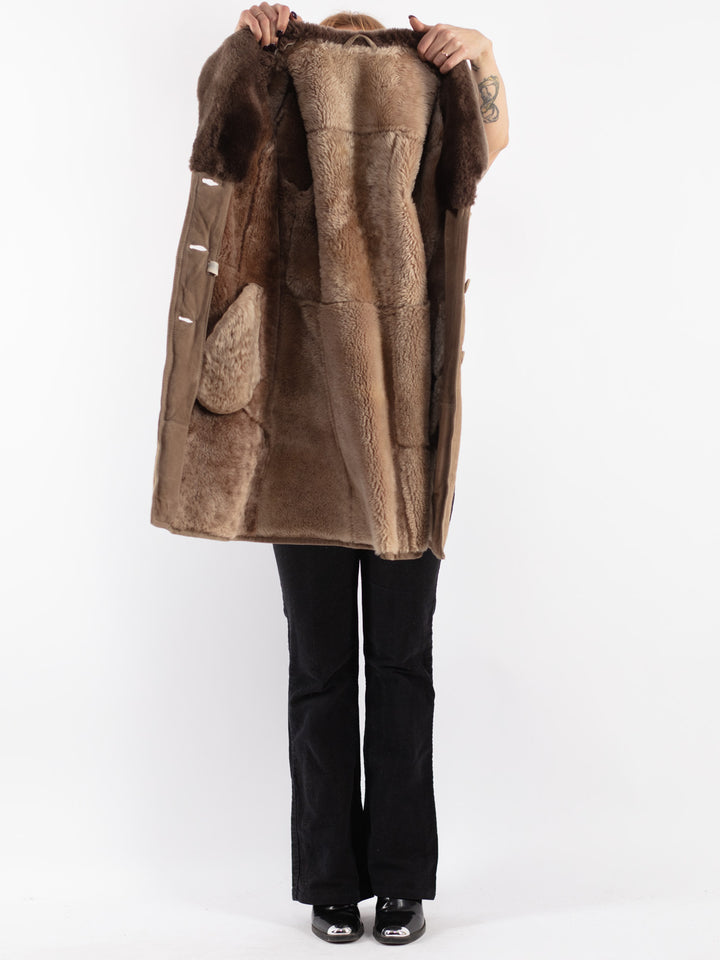 Vintage 70's Women Sheepskin Coat in Beige