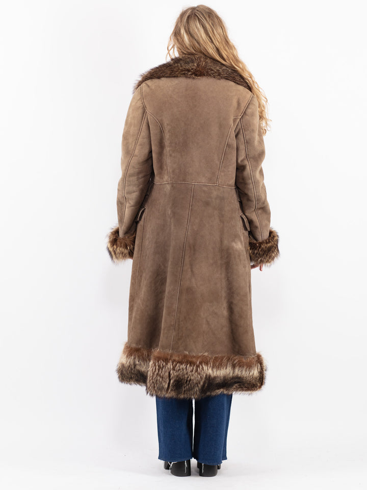 Vintage 70's Women Sheepskin Coat in Beige