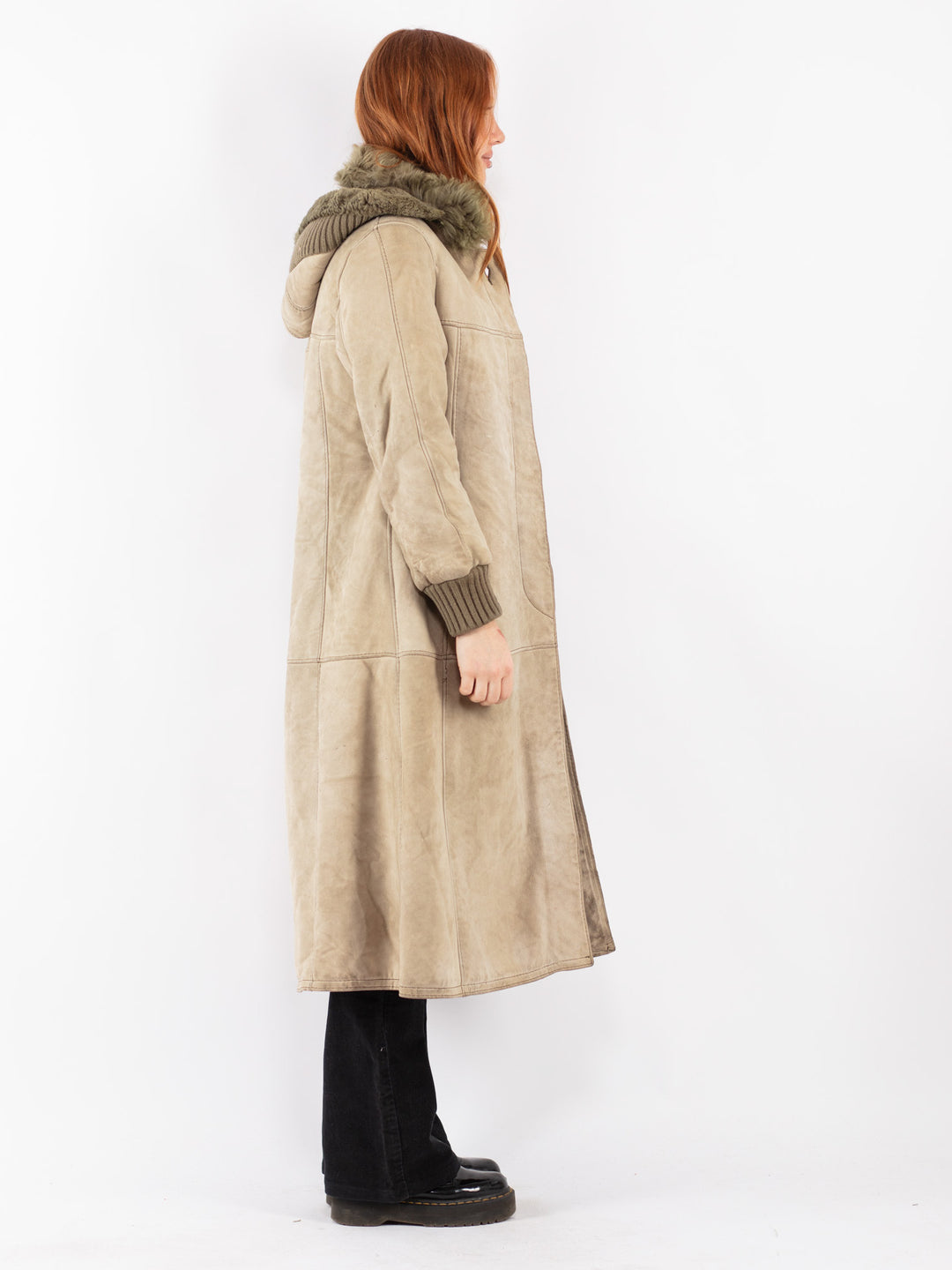 Vintage 70's Women Sheepskin Coat in Beige