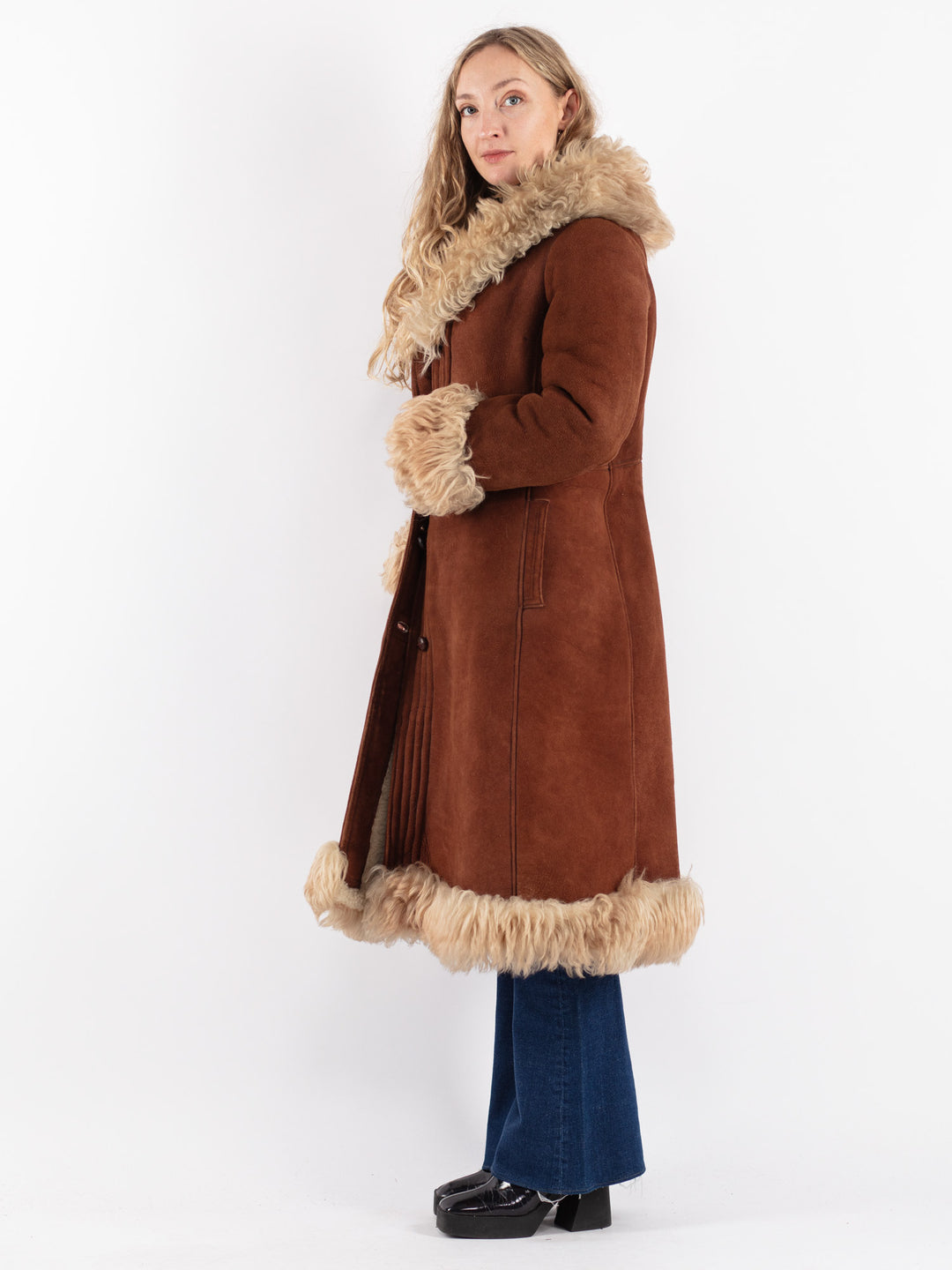 Vintage 70's Women Sheepskin Coat in Brown