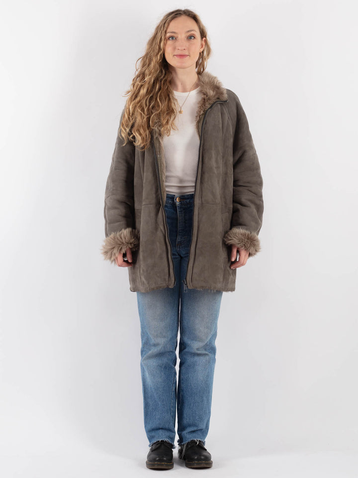 Vintage 70's Women Sheepskin Shearling Coat in Gray - NorthernGrip