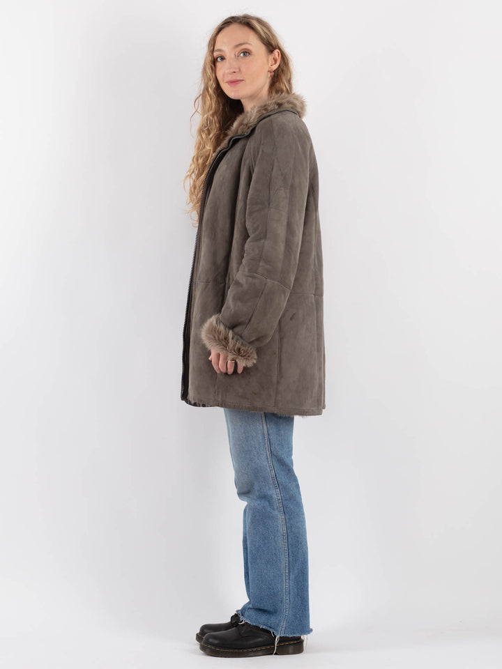 Vintage 70's Women Sheepskin Shearling Coat in Gray - NorthernGrip