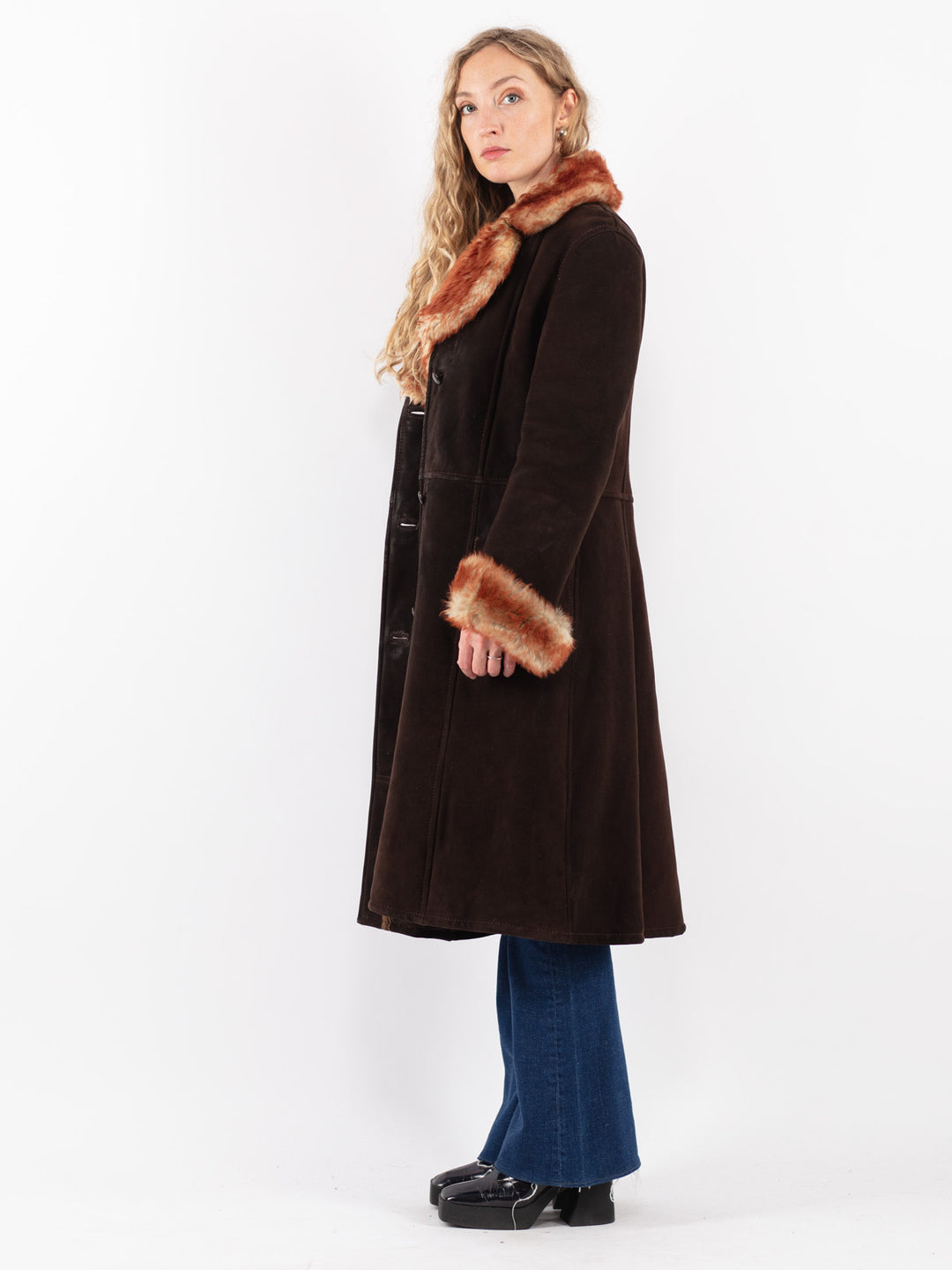 Vintage 70's Women Sheepskin Coat in Brown