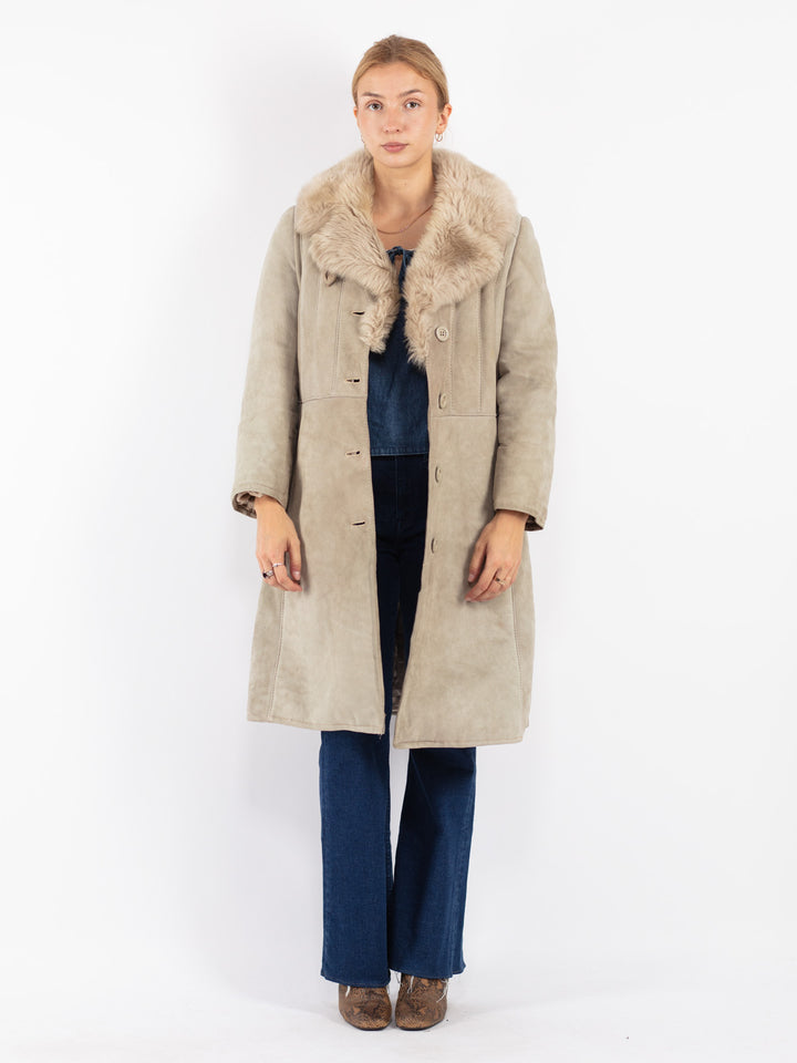 Vintage 70's Women Sheepskin Coat in Beige
