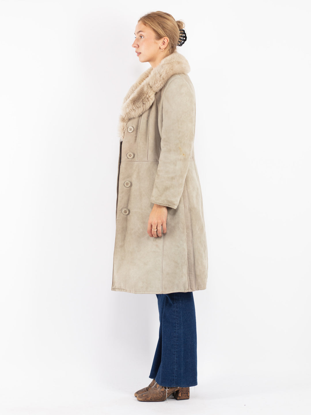 Vintage 70's Women Sheepskin Coat in Beige