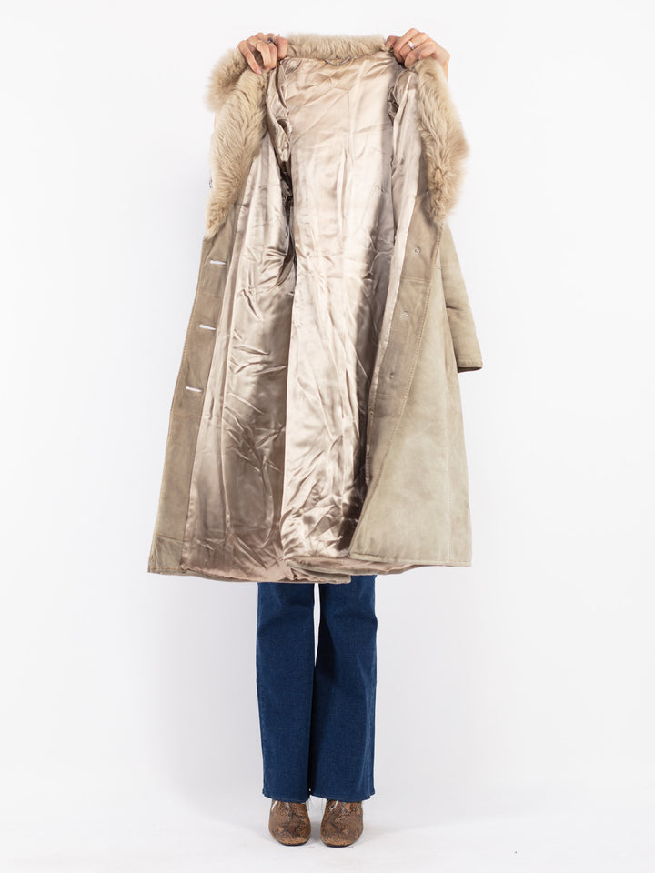Vintage 70's Women Sheepskin Coat in Beige