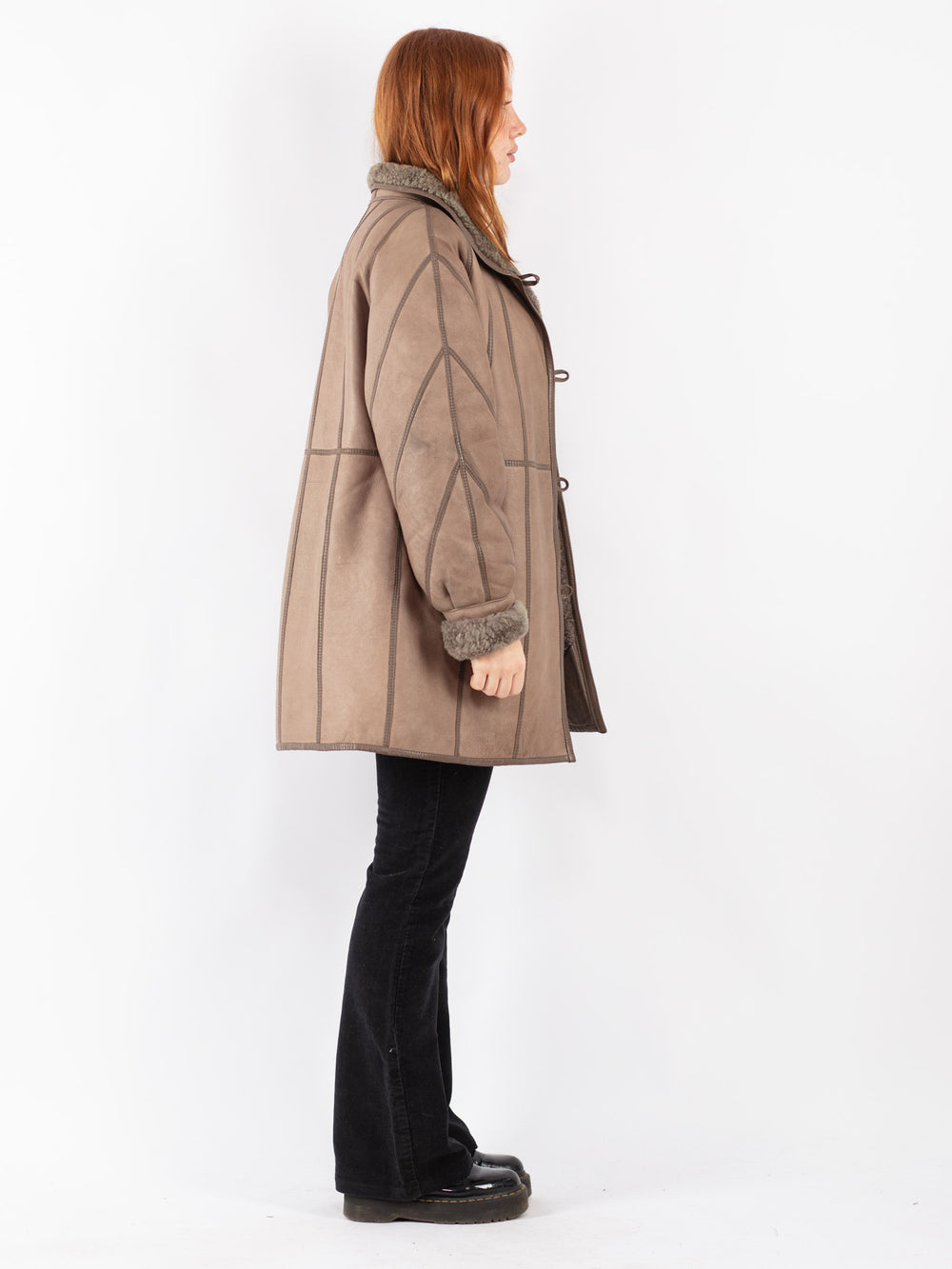 Vintage 70's Women Sheepskin Coat in Beige