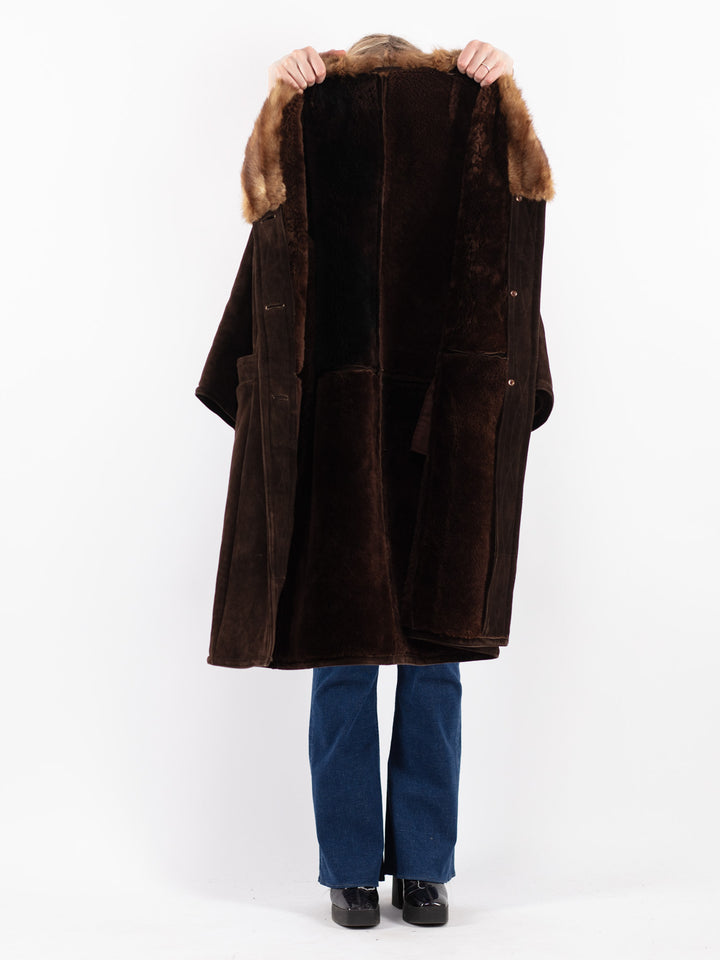 Vintage 70's Women Sheepskin Coat in Brown