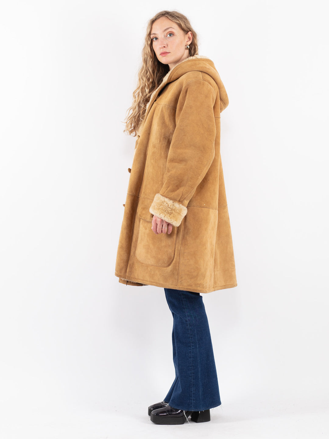 Vintage 70's Women Sheepskin Coat in Beige