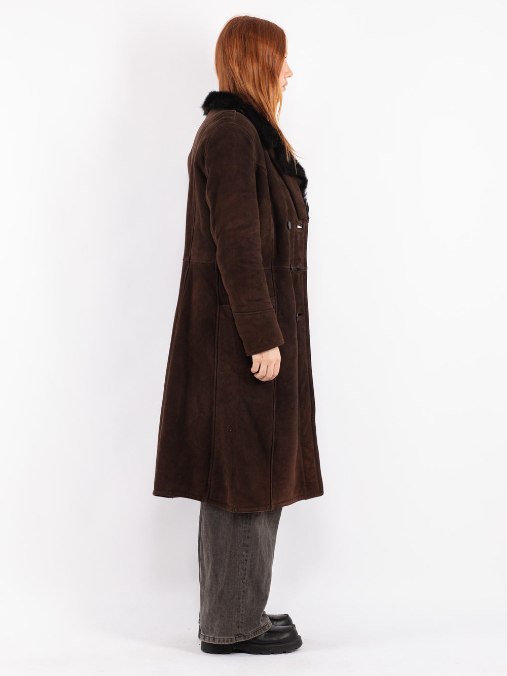 Vintage 70's Women Sheepskin Coat in Brown